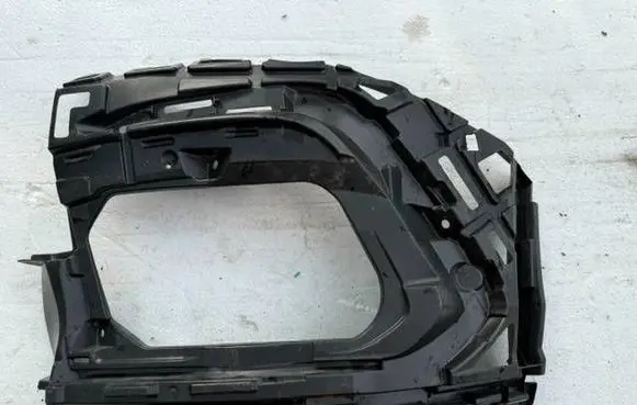 Volkswagen Golf VIII Front bumper mounting bracket 5H0807723C