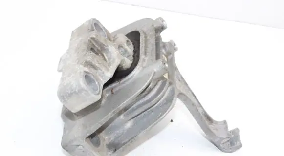 Skoda Superb B6 (3T) Engine mount bracket 5Q0199262BH