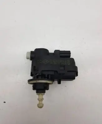 Headlight level adjustment motor