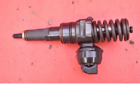 Seat Alhambra (Mk1) Fuel injector 038130073AK