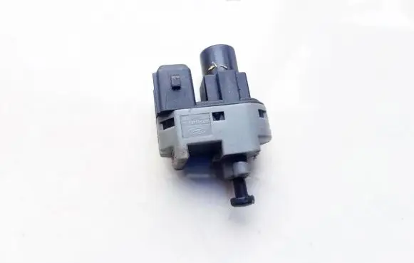 Ford Mondeo Mk III Brake pedal sensor switch 1s7t13480aa 1s7t-13480-aa