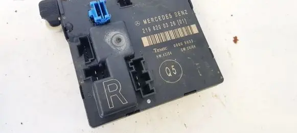 Mercedes-Benz CLS C219 Door control unit/module 2198200326