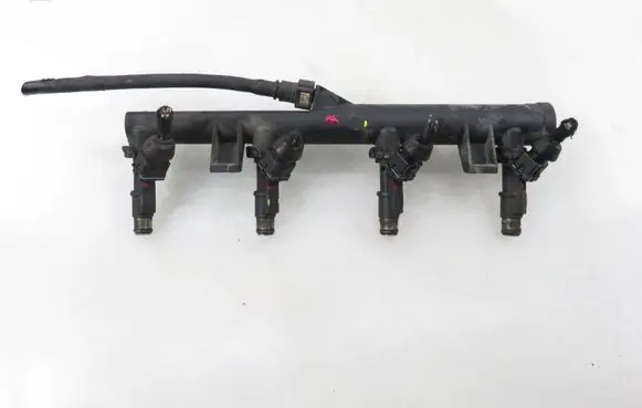 Citroen Xsara Picasso Fuel main line pipe 9628084680 01F005A