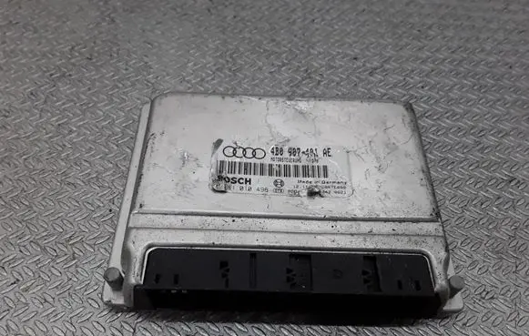 Audi A6 S6 C5 4B Engine control unit/module 4B0907401AE 0281010496