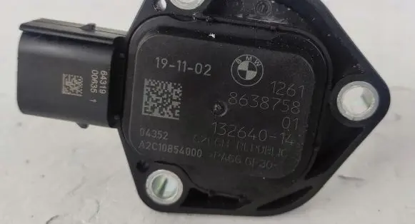 BMW X3 G01 Oil level sensor 8638758 12618638758