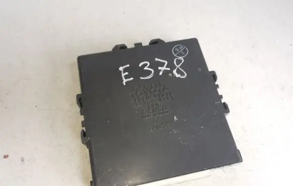 Toyota Prius (XW20) Power management control unit 8967047010 1012380151