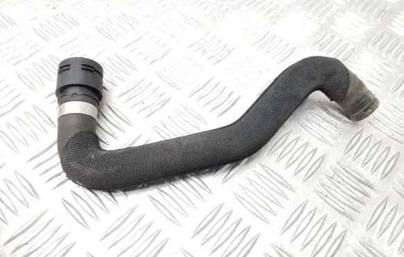 Engine coolant pipe/hose