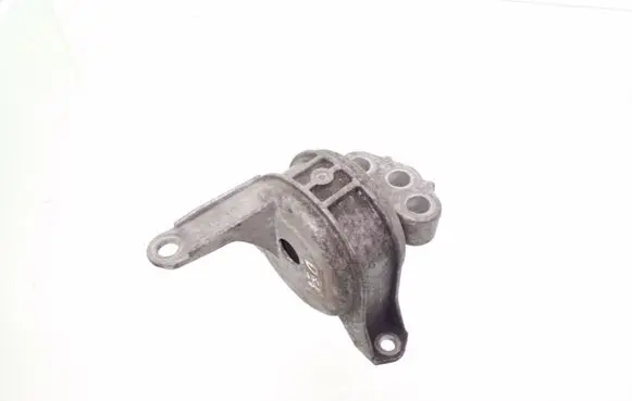 Opel Zafira B Engine mount bracket 90539246