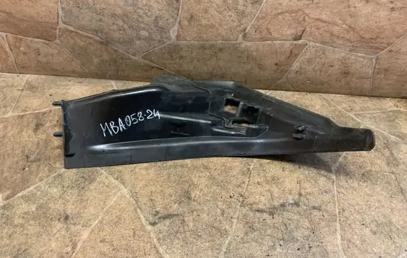 BMW 6 G32 Gran Turismo Centre console side trim rear 7438486