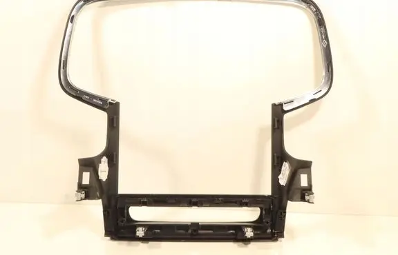 Renault Megane IV Radio/GPS head unit trim 1674229X