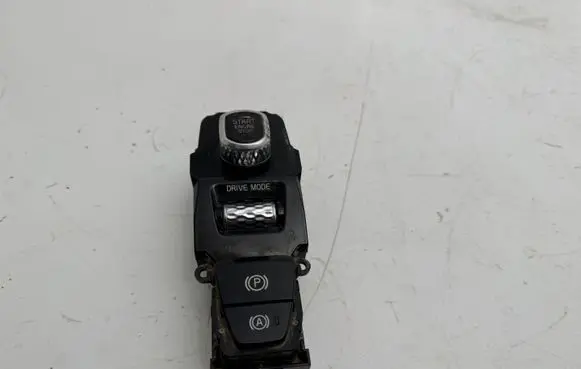 Volvo XC90 Engine start stop button switch 31443818 18W032 T1802004502