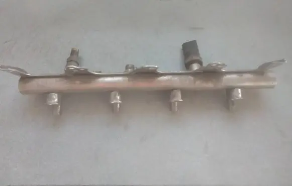 Audi A4 S4 B7 8E 8H Intake manifold 06F133317G