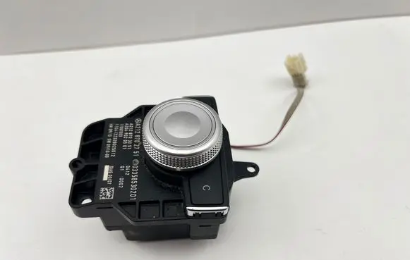 Mercedes-Benz E W212 Head unit multimedia control A2128702751 A2128703051 A2049020501