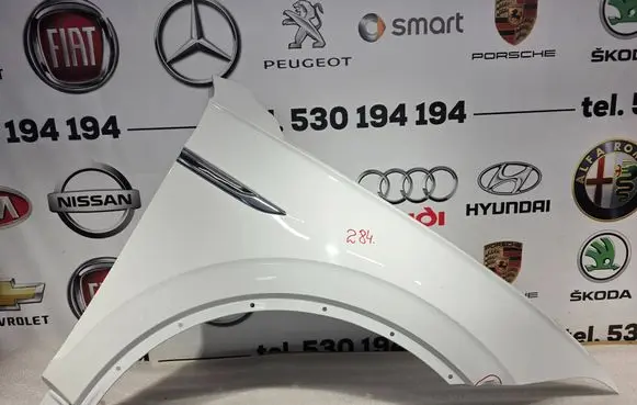 Volkswagen Touareg III Fender 760821106