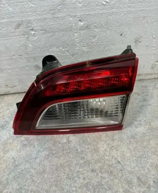 Subaru Outback (BS) Rear/tail lights 13260228