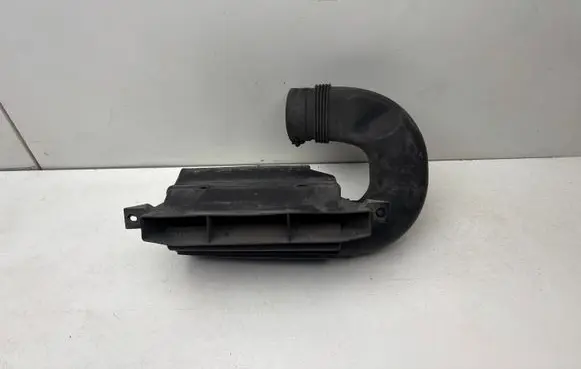 Volkswagen PASSAT B7 Air intake duct part 1K0805962E 1K0129618BQ