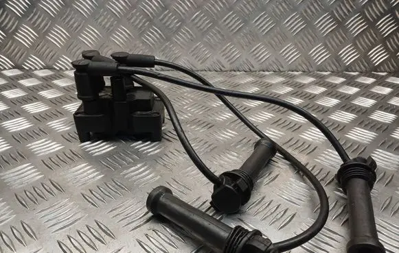 Ford Mondeo Mk III High voltage ignition coil 0221503487
