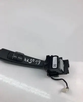 Volvo V60 Indicator stalk 31334647