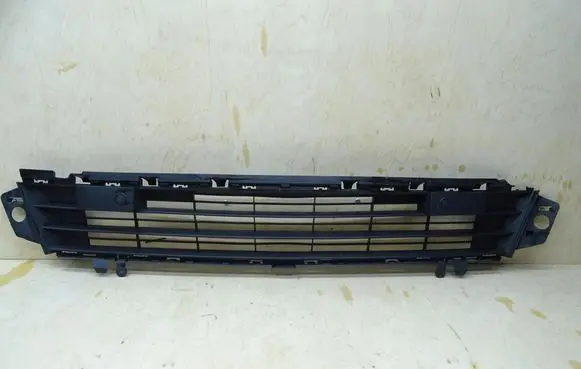 Citroen Berlingo Front bumper lower grill