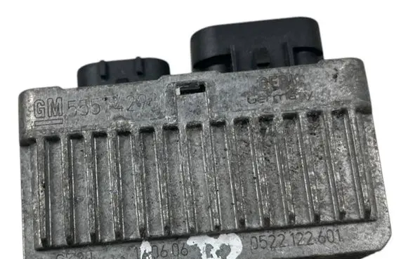 Opel Insignia A Glow plug pre-heat relay 0522122601