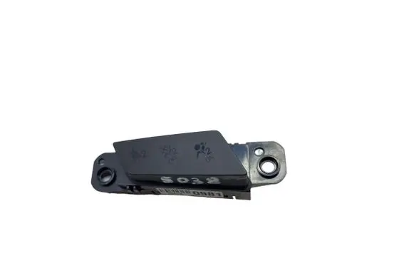 Passenger airbag on/off switch