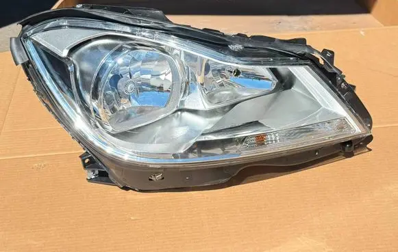 Mercedes-Benz C W204 Headlight/headlamp 030127020600 LE09A6219 011A702AT