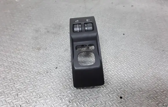 Subaru Forester SH Headlight level height control switch 83002FG000
