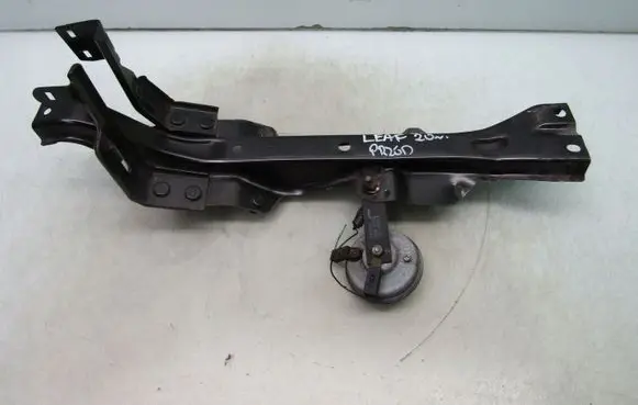 Nissan Leaf II (ZE1) Radiator support slam panel