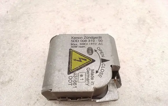 BMW X5 E53 Headlight ballast module Xenon 5DD00831950