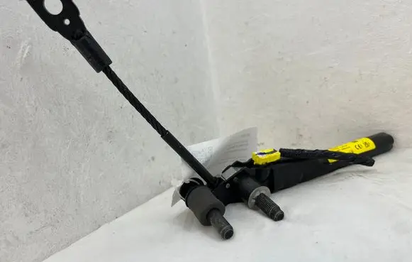 Nissan Qashqai J12 Seat belt height adjuster 868896UA0A 34316336D