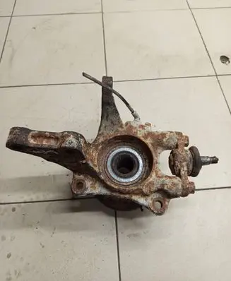 KIA Sportage Front wheel hub spindle knuckle