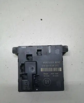 Mercedes-Benz CLS C219 Door control unit/module 2198200326 00005032