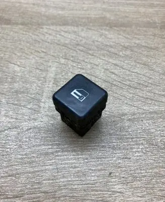 BMW 5 E39 Central locking switch button 8360828