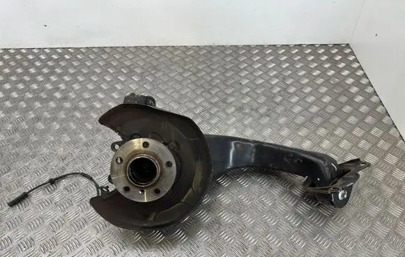 BMW 2 F45 Rear wheel hub 