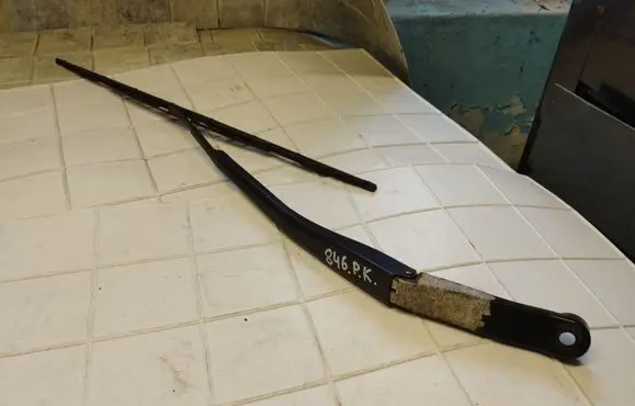 Honda FR-V Windshield/front glass wiper blade 