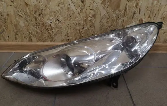Peugeot 407 Headlight/headlamp 0301213273