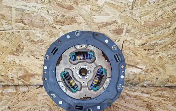 Toyota C-HR I Clutch pressure plate 3127047070