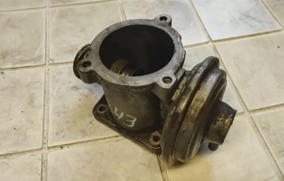 BMW X6 E71 EGR valve 70045007