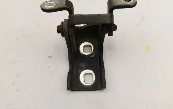 Opel Insignia A Front door upper hinge 