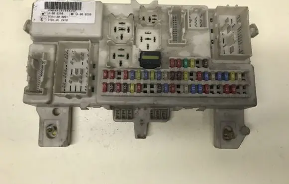 Ford Focus Comfort/convenience module 4M5T14A073BF 00011722 9159098503