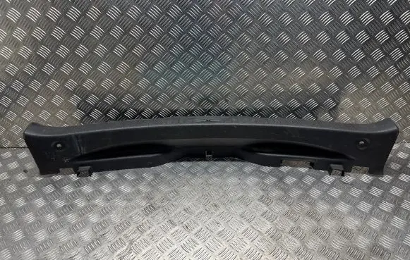 Nissan Qashqai Trunk/boot sill cover protection 84992JD000