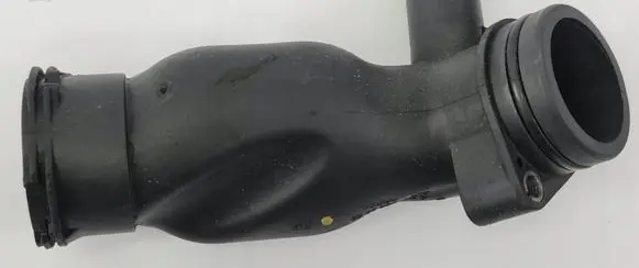 Mercedes-Benz C W204 Engine coolant pipe/hose A2712002056