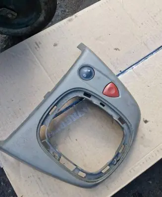 Renault Scenic II - Grand scenic II Hazard light switch