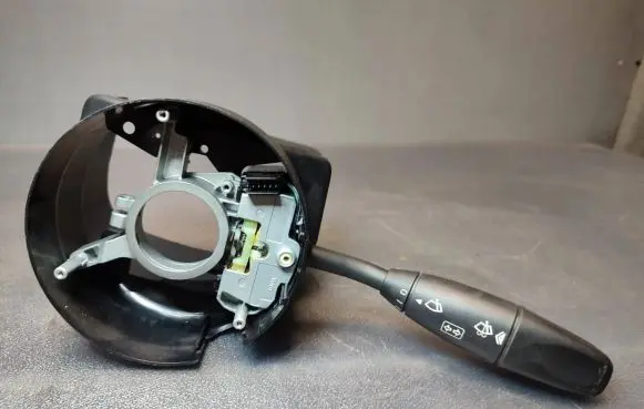 Mercedes-Benz Sprinter W901 W902 W903 W904 Indicator stalk A9065450310