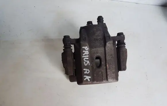 Toyota Prius (XW20) Front brake caliper