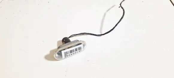 Volkswagen Bora Front fender indicator light 