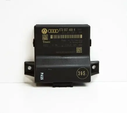Audi A4 S4 B8 8K Gateway control module 8T0907468H