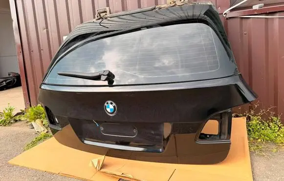 BMW 5 E60 E61 Tailgate/trunk/boot lid