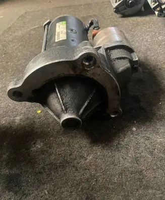Peugeot 406 Starter motor D7R26 0055APN