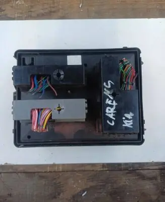 KIA Carens II Fuse box set